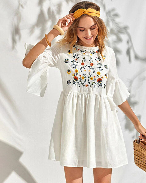 #INDIOUTFIT - Embroidered Top with 3/4th Sleeves