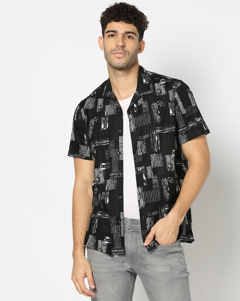 #DNMX - Men Printed Regular Fit Shirt with Patch Pocket