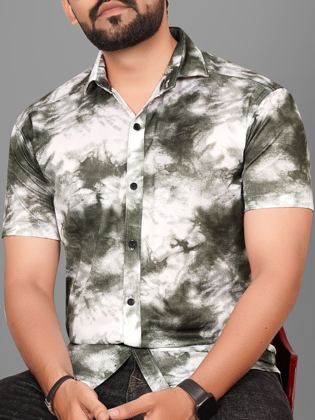 Men Regular Fit Dyed/Ombre Spread Collar Casual Shirt