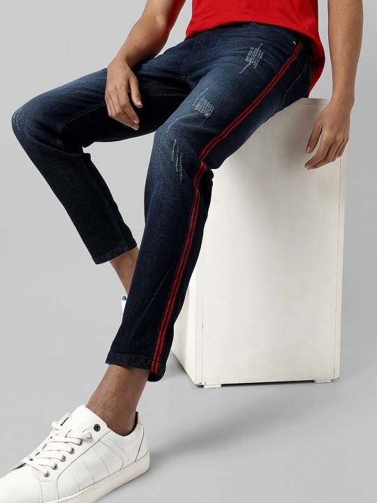 Campus Sutra - Men Smart Slim Fit Low Distress Light Fade Stretchable Cotton Jeans