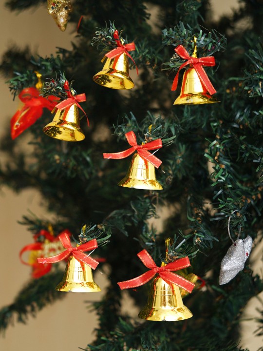 eCraftIndia - 6 Pcs Golden & Red Metal Jingle Bells with Red Ribbon Christmas Decor