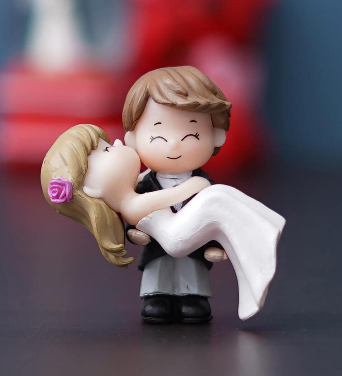 Bride Kissing Groom Romantic Black & White Polyresin Decorative Figurine,Share By eCraftIndia