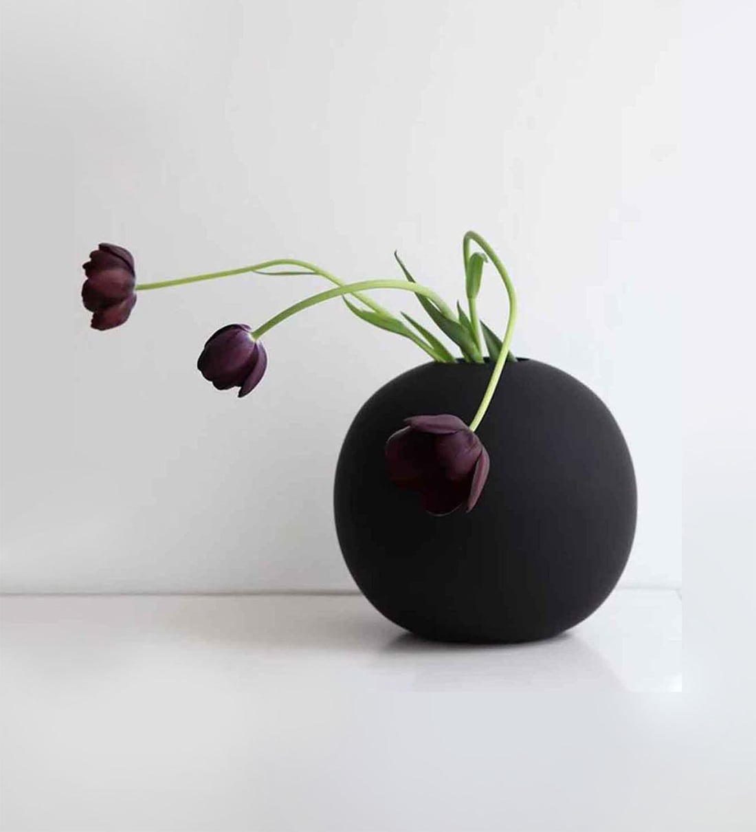 Cooee Black Ceramic Tabla Vase,Share By Purezento