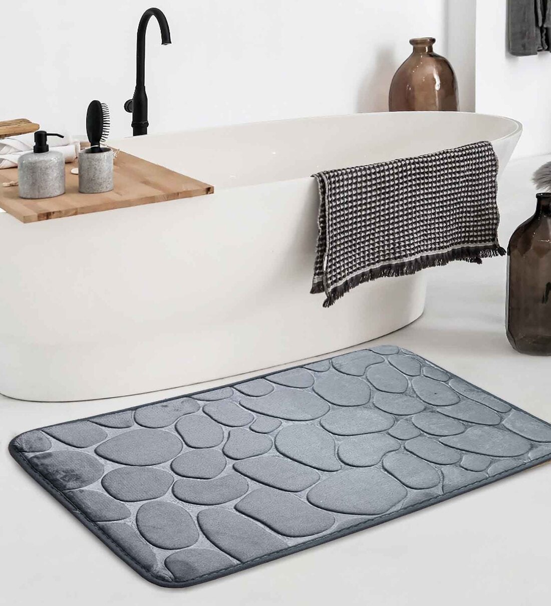 Grey Geometric Microfiber 16X24 Inches Max Absorbant (1Pc) Rectangle Bath MatShare By Cortina